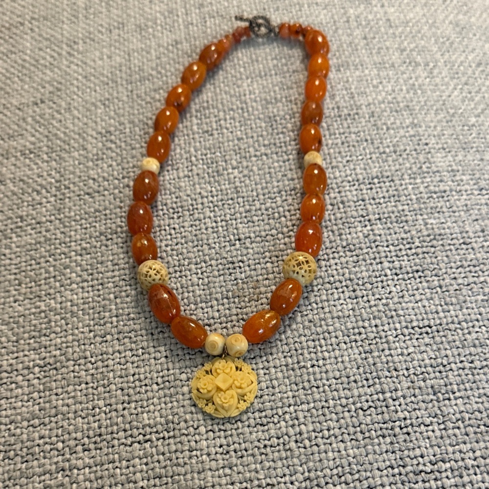 Elegant Amber and Cream Beaded Necklace